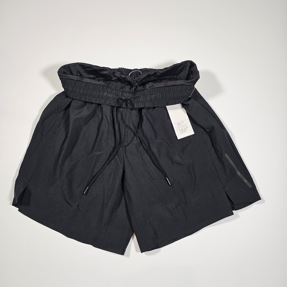 All In Motion 2-in-1 Activewear Black Shorts Size Medium NWT - Picture 3 of 14